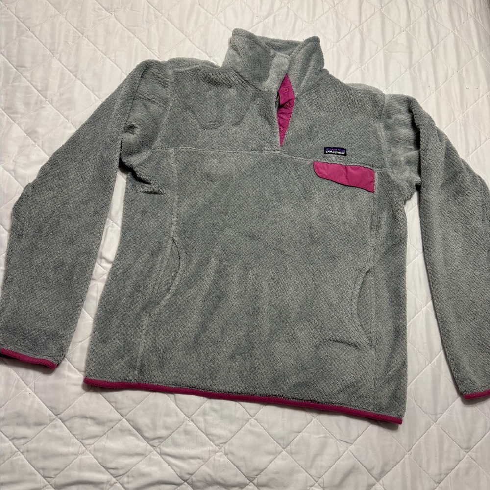 Patagonia Gray and Pink Fleece Pullover